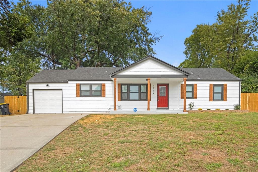 38th Ter, Kansas City, MO 64133