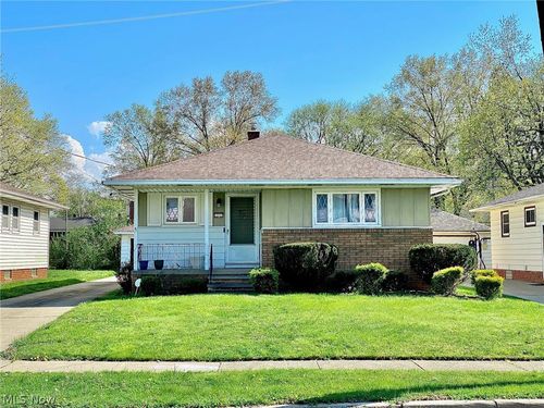 24350 Stephen Ave, Euclid, OH, 44123-2323 | Card Image