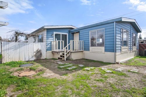 5412 Tully Road, Modesto, CA, 95356 | Card Image