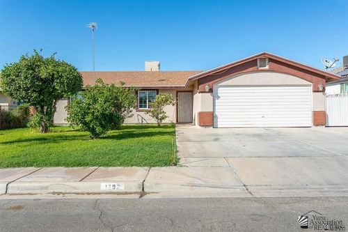1792 W 29th Dr, Yuma, AZ, 85364-7817 | Card Image