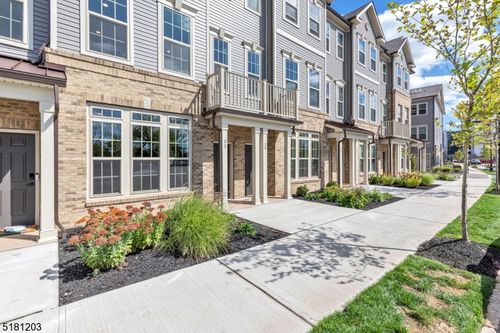 33-1014 Station Rd, Somerville, NJ, 08876-3487 | Card Image