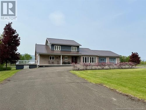 {{alt}} | Card Image