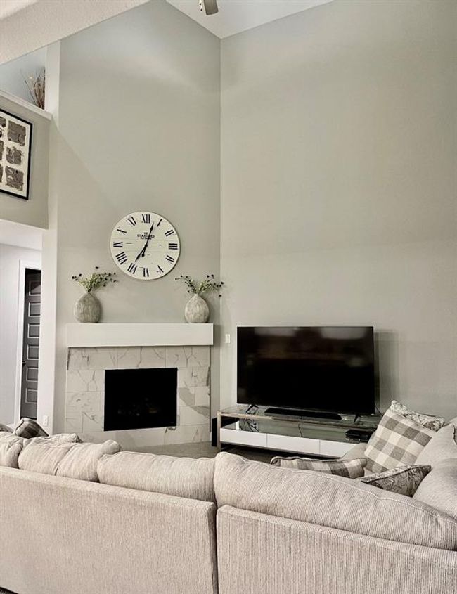 2641 Summer Indigo Trl, House other with 4 bedrooms, 4 bathrooms and 2 parking in Pearland TX | Image 7