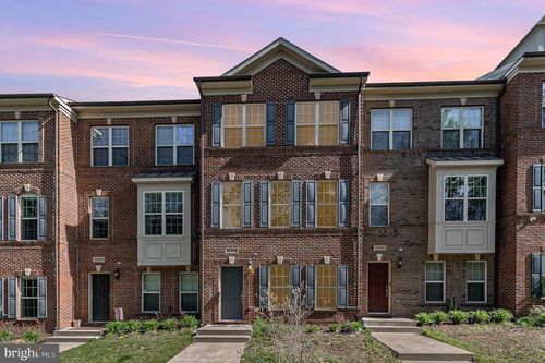 15993 Marsh Pl, HAYMARKET, VA, 20169-2734 | Card Image