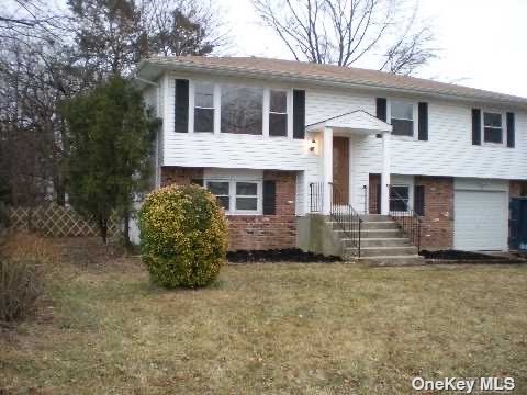 Maida Ave, Deer Park, NY 11729