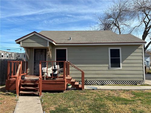 2704 Willard St, Corpus Christi, TX, 78404-4058 | Card Image