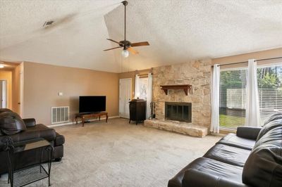 15907 Spinnaker Drive, House other with 4 bedrooms, 2 bathrooms and null parking in Crosby TX | Image 3