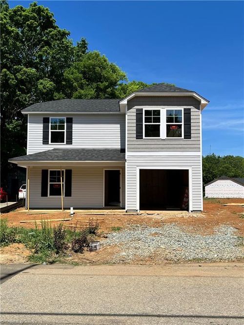 226 E Hemstead St, Lexington, NC, 27292-2512 | Card Image