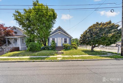 27 Lillian Ter, WOODBRIDGE, NJ, 07095-3321 | Card Image