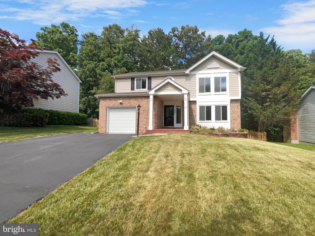 Valleyhill St, Woodbridge, VA 22192