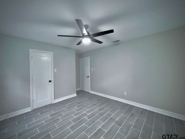 18003 Lookout Lake Cir, House other with 3 bedrooms, 2 bathrooms and null parking in Flint TX | Image 6
