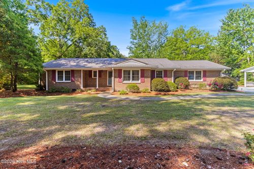2022 Airport Rd, Elizabethtown, NC, 28337-5758 | Card Image