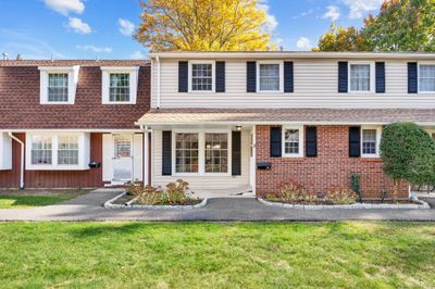 33 - 33 Jackson Drive, Condo with 2 bedrooms, 1 bathrooms and 1 parking in Milford CT | Image 2