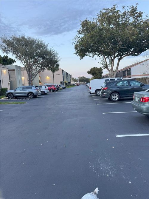 apt-203h-7175 Orange Dr, Davie, FL, 33314-3107 | Card Image