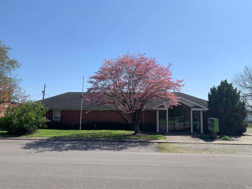 110 W Sycamore St, Elberfeld, IN, 47613-9303 | Card Image