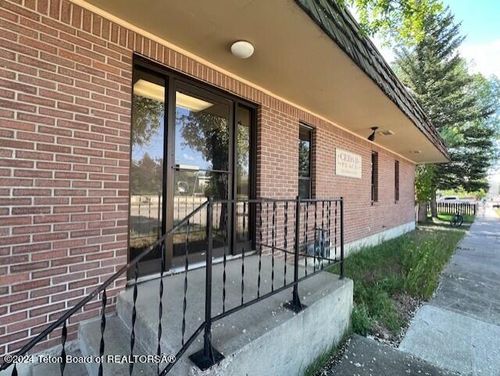 722 Cedar Ave, Kemmerer, WY, 83101-2940 | Card Image