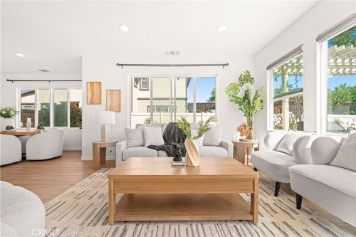 6673 Eucalyptus Ave, Chino, CA, 91710 | Card Image