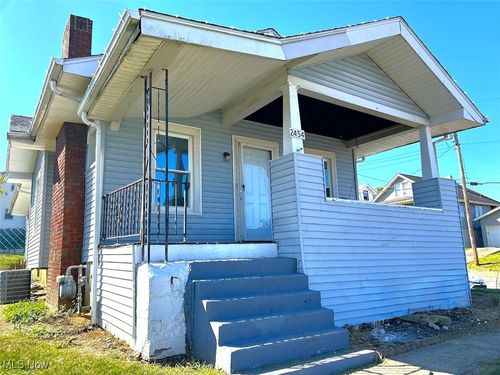 2454 Cleveland Ave, Steubenville, OH, 43952-1293 | Card Image