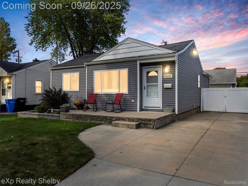 26323 Hampden St, Madison Heights, MI, 48071-3539 | Card Image