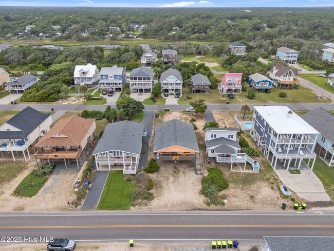 210 W Beach Dr, House other with 4 bedrooms, 2 bathrooms and null parking in Oak Island NC | Image 7