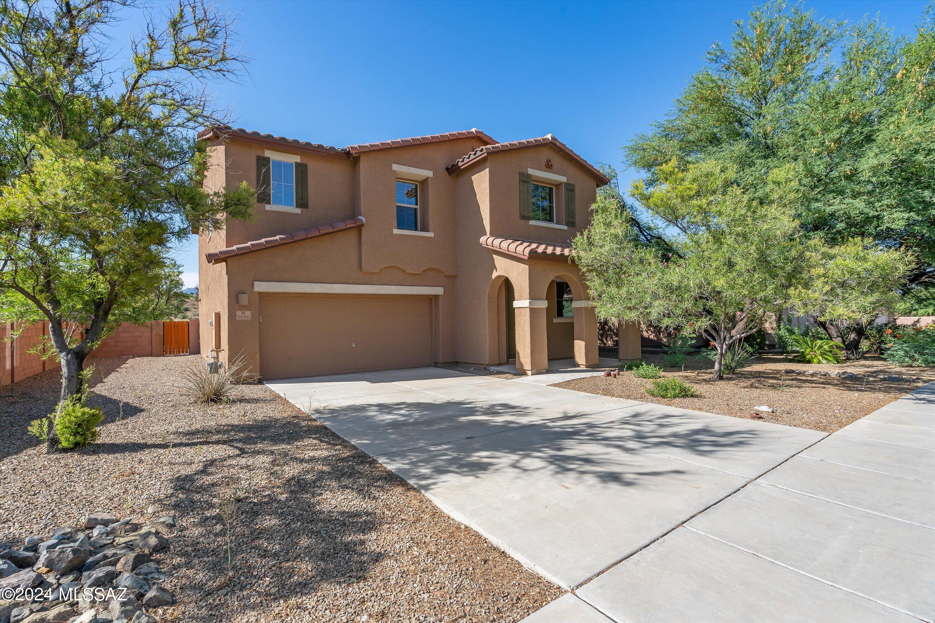 Running Roses Ln, Tucson, AZ 85739