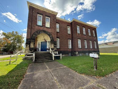 100 17th St, Wellsburg, WV, 26070-1467 | Card Image