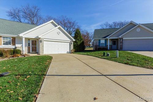 12 Quiet Meadow Ct, Saint Peters, MO, 63376-2279 | Card Image