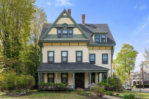 2-49 Grove St, Auburndale, MA, 02466-2325 | Card Image