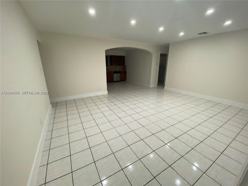 1727-1727 Washington St, Hollywood, FL, 33020-6122 | Card Image