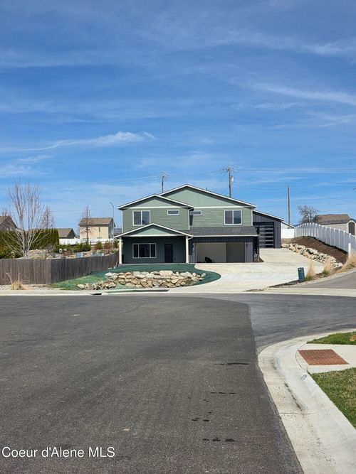 677 W Rory Ave, Post Falls, ID, 83854-8320 | Card Image