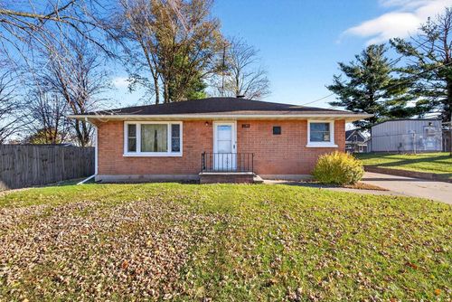 1104 Smith Street, NEW LONDON, WI, 54961 | Card Image