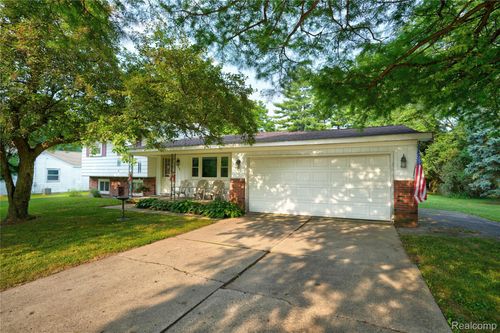 3464 S Elms Rd, Swartz Creek, MI, 48473-7913 | Card Image