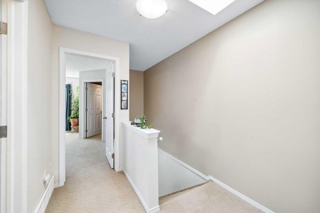1 - 2126 35 Avenue Sw, Home with 2 bedrooms, 1 bathrooms and 1 parking in Calgary AB | Image 24
