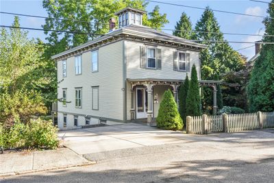 10 Prospect Street, House other with 5 bedrooms, 3 bathrooms and 2 parking in East Greenwich RI | Image 2