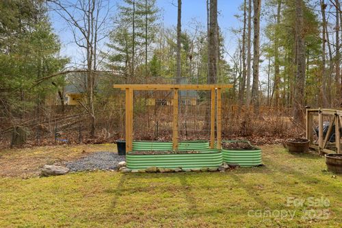 240 Markley Dr, Flat Rock, NC, 28731-9555 | Card Image