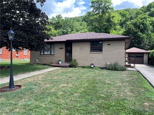1108 2nd Ave, New Cumberland, WV, 26047-9509 | Card Image