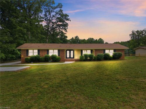 534 Air Harbor Rd, Greensboro, NC, 27455-9298 | Card Image