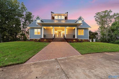 583 Bell Point Rd, Laceys Spring, AL, 35754-6509 | Card Image