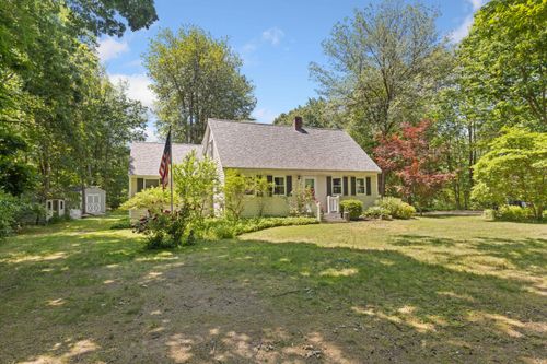 36 Middle Road, Kennebunk, ME, 04043 | Card Image