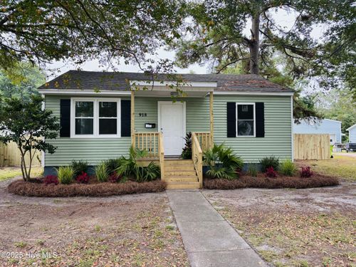 918 Tatum Dr, New Bern, NC, 28560-4342 | Card Image