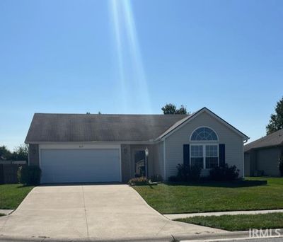 819 Starwillow Cove, House other with 3 bedrooms, 2 bathrooms and null parking in Huntertown IN | Image 1