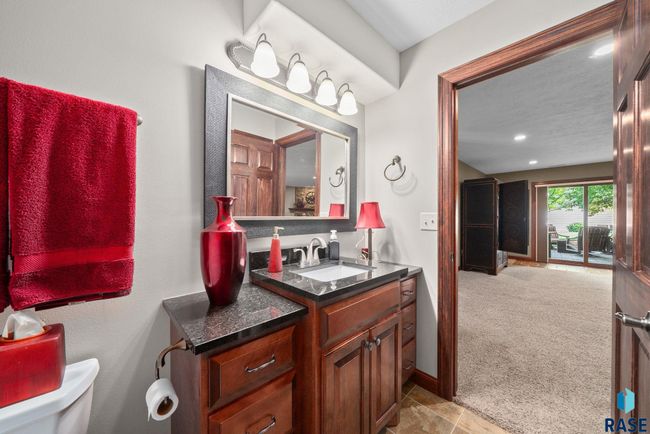4400 E Aster Cir, House other with 5 bedrooms, 4 bathrooms and null parking in Sioux Falls SD | Image 45
