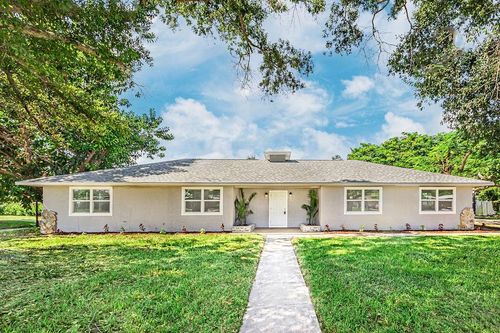 300 Riomar Dr, Port St. Lucie, FL, 34952-1387 | Card Image