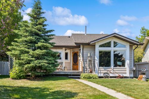 224 Sunmills Place Se, Calgary, AB, T2X2P2 | Card Image