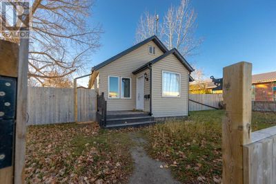 4723 50 St, House other with 2 bedrooms, 1 bathrooms and 4 parking in Lloydminster SK | Image 1