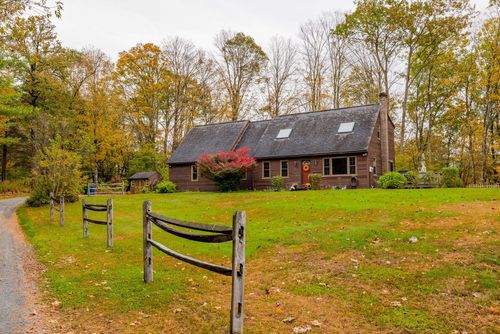 32 Melview Rdg, Norwich, VT, 05055-9420 | Card Image