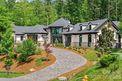 504 Hollow Trl, Asheville, NC, 28803-0388 | Card Image