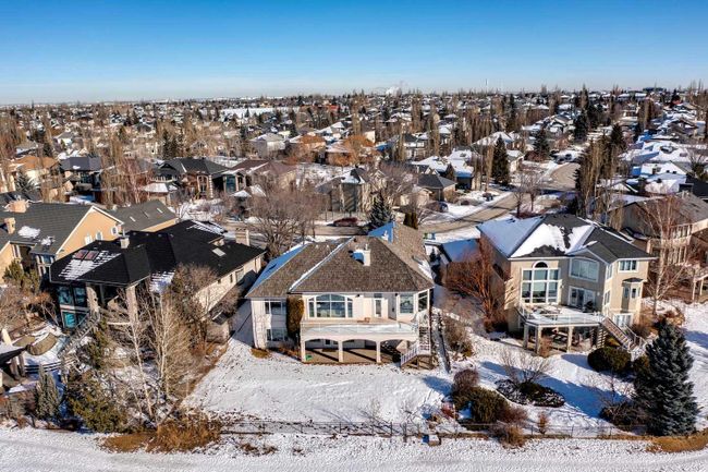 329 Douglasdale Point Se, Home with 4 bedrooms, 2 bathrooms and 6 parking in Calgary AB | Image 37