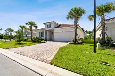 620 Nasturtium Court, House other with 4 bedrooms, 2 bathrooms and null parking in Nokomis FL | Image 3