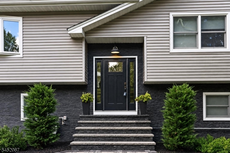 Residential in Montville Twp. 2